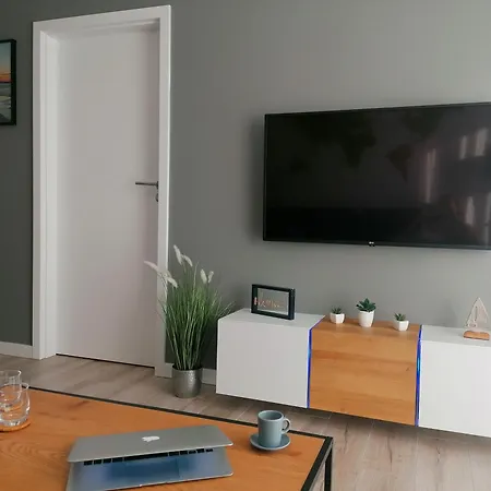 Piekny Bella Baltic Tuz Przy Plazy Widok Morze 아파트 *